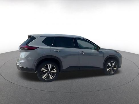 Used 2026 Nissan Rogue SL FWD image 13