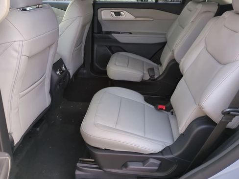 New 2026 Ford Explorer Active w/ Active Comfort Package image 19