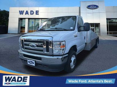 Used 2023 Ford E-450 and Econoline 450 Super Duty w/ Power Windows & Locks Group