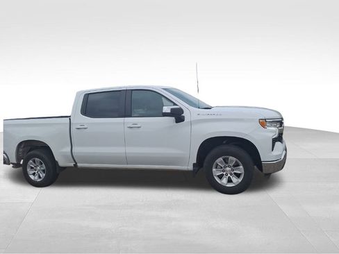 Used 2025 Chevrolet Silverado 1500 LT image 8
