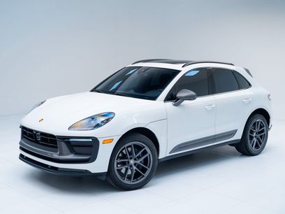 Certified 2025 Porsche Macan Turbo