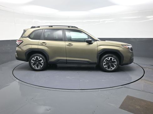 New 2026 Subaru Forester Premium image 2