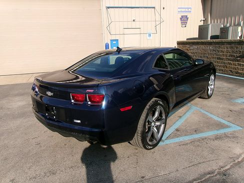 Used 2010 Chevrolet Camaro LT w/ RS Package RWD image 4