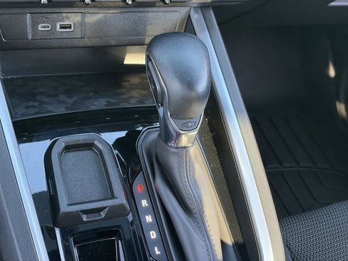 Certified 2024 Chevrolet Colorado LT RWD image 32
