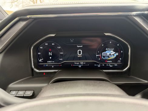 Used 2025 GMC Sierra 2500 Denali Ultimate image 16