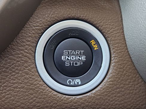 Used 2021 RAM 1500 Laramie image 23