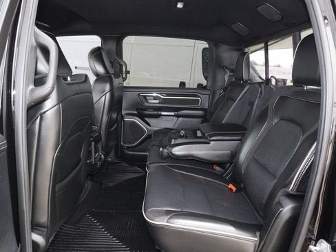 Used 2019 RAM 1500 Laramie w/ Sport Appearance Package AWD/4WD image 32