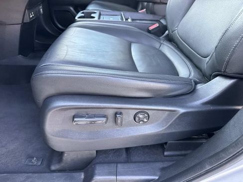 Used 2025 Honda Odyssey EX-L image 17