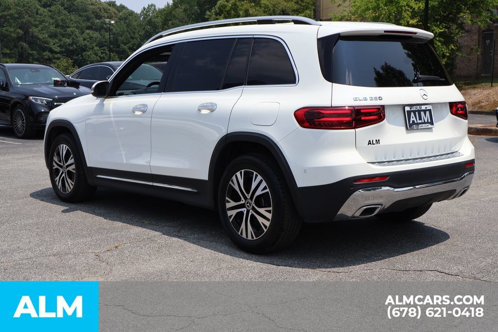 Used 2024 Mercedes-Benz GLB 250 image 8