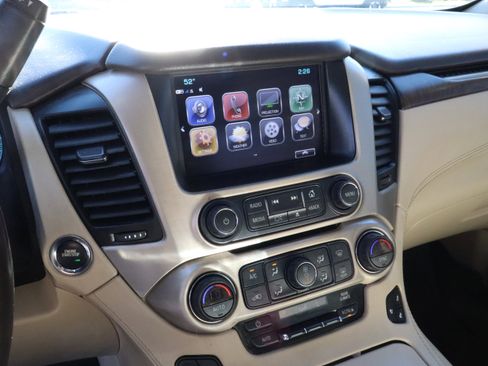 Used 2019 GMC Yukon XL Denali w/ Open Road Package image 25