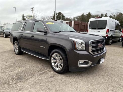 Used 2018 GMC Yukon XL SLT image 1