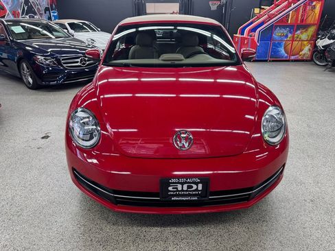 Used 2013 Volkswagen Beetle TDI FWD image 8