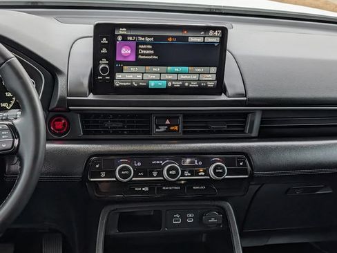 Used 2025 Honda Pilot Touring image 15