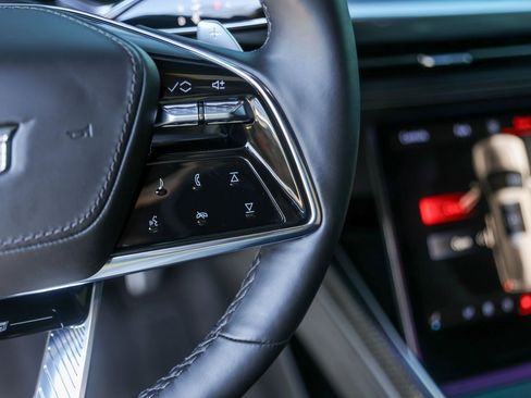 Used 2025 Cadillac Escalade V image 13