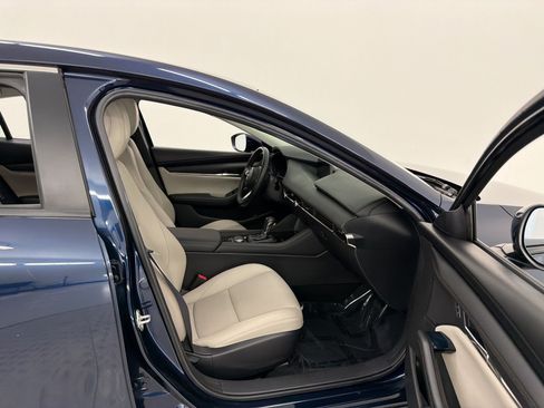 Used 2019 MAZDA MAZDA3 Sedan w/ Select Package FWD image 21