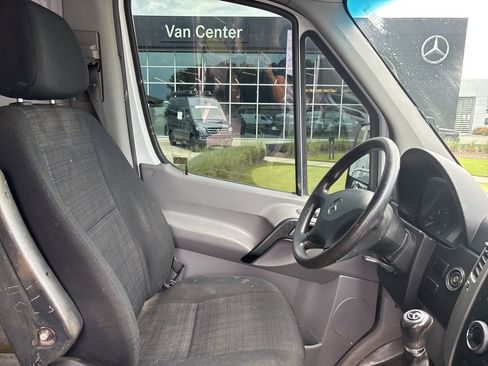 Used 2016 Mercedes-Benz Sprinter 144 Cargo image 41