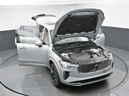 New 2026 Volvo XC90 B6 Ultra image 51