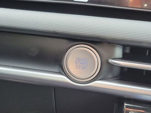 New 2026 Hyundai Santa Cruz SE FWD image 8