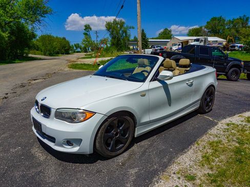 Used 2012 BMW 128i Convertible RWD image 7