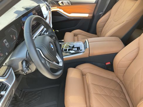 Used 2024 BMW X5 xDrive40i w/ Premium Package AWD/4WD image 19