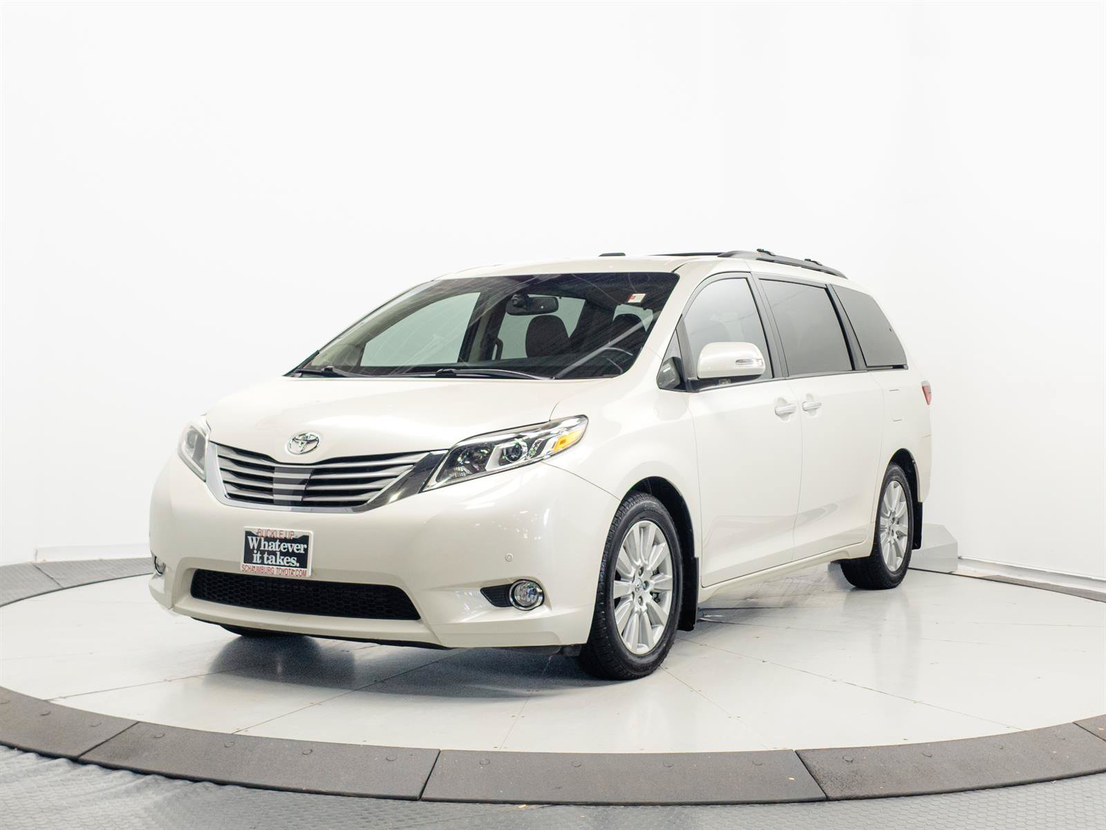 Used 2017 Toyota Sienna Limited Premium w/ Advanced Technology Package FWD image 3
