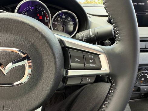 Used 2026 MAZDA MX-5 Miata Club w/ Weather Package RWD image 17