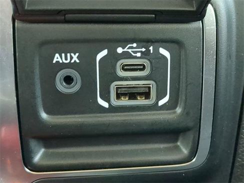 Certified 2021 Jeep Wrangler Sport image 21