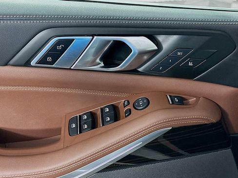 Certified 2024 BMW X5 xDrive40i w/ Premium Package image 18