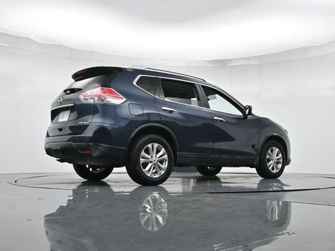 Used 2016 Nissan Rogue SV AWD/4WD image 32
