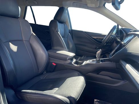 Certified 2022 Subaru Outback Limited image 2