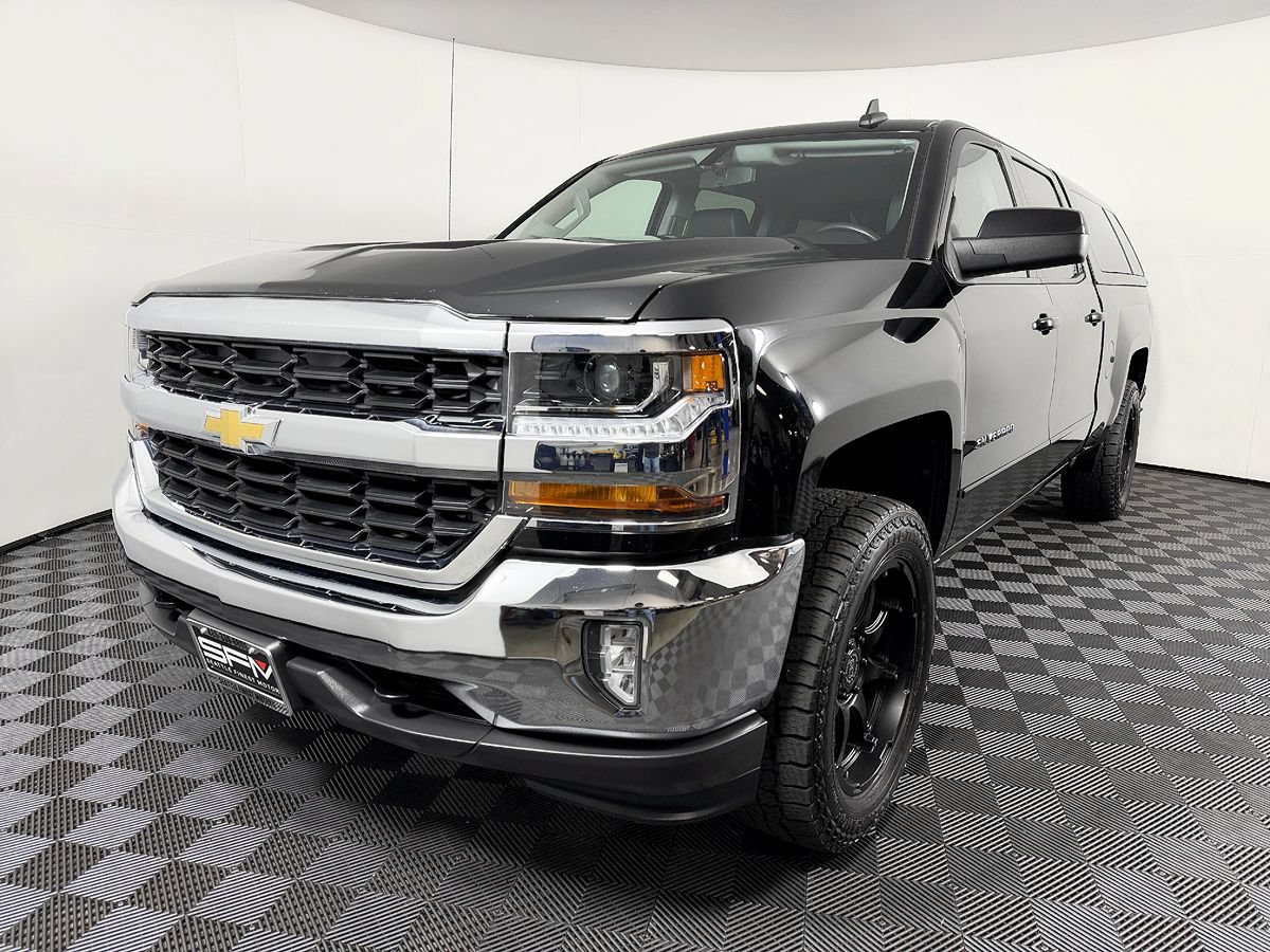 Used 2017 Chevrolet Silverado 1500 LT w/ All Star Edition AWD/4WD image 3