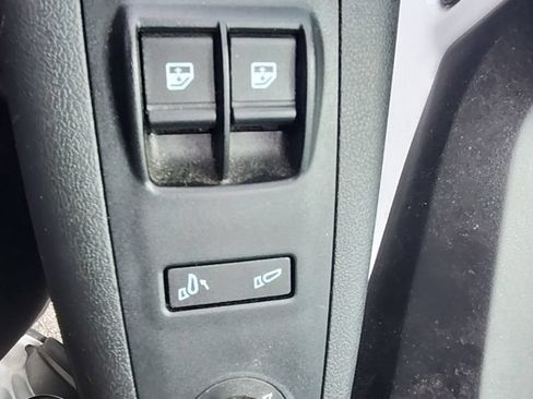 Used 2025 RAM ProMaster 2500 w/ Convenience Group FWD image 14