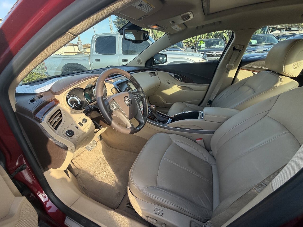 Used 2011 Buick LaCrosse CXL w/ Driver Confidence Package FWD image 8
