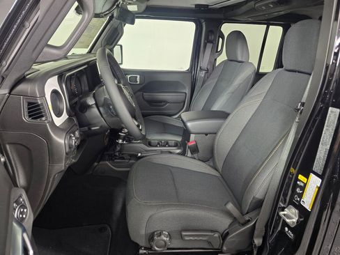 New 2026 Jeep Gladiator Sport image 18