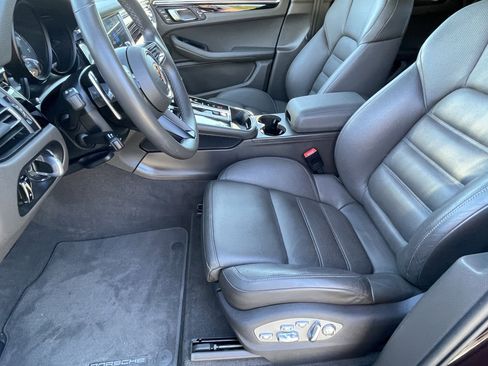 Used 2023 Porsche Macan S image 20