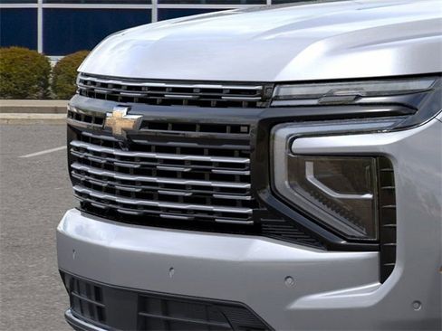 New 2025 Chevrolet Suburban High Country image 13