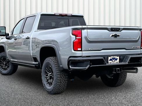New 2026 Chevrolet Silverado 2500 ZR2 AWD/4WD image 7