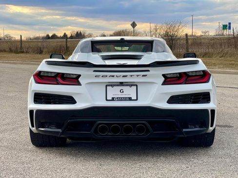 Used 2024 Chevrolet Corvette Z06 image 10