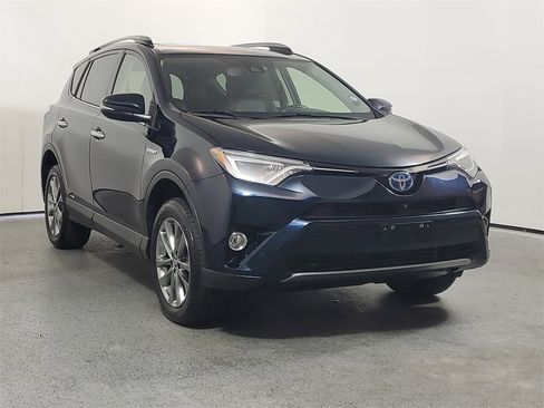 Used 2018 Toyota RAV4 Limited image 1