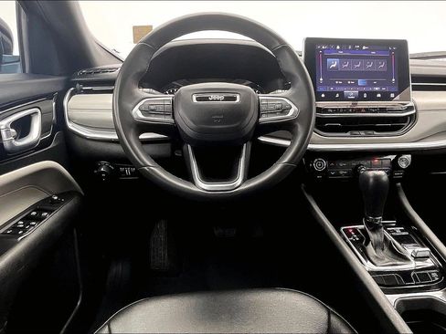 Used 2024 Jeep Compass Limited AWD/4WD image 4