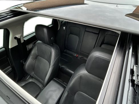 Used 2016 Jaguar XF Prestige image 12