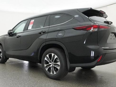 New 2026 Toyota Highlander XLE AWD/4WD image 26