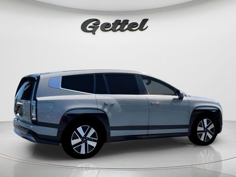 New 2026 Hyundai Ioniq 9 SEL image 8