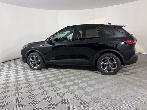 Certified 2025 Ford Escape ST-Line Select image 4