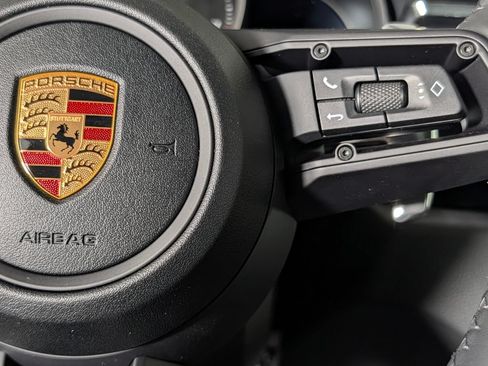 New 2026 Porsche Macan AWD/4WD image 38