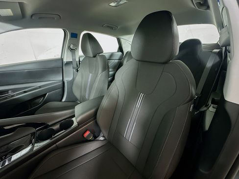 New 2026 Hyundai Elantra Blue FWD image 19