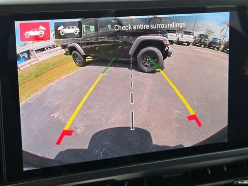 New 2026 Jeep Wrangler Sahara AWD/4WD image 21