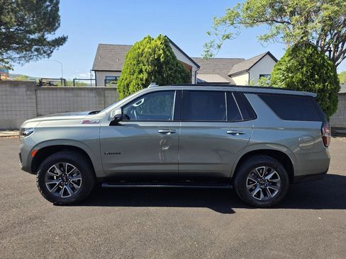 Used 2023 Chevrolet Tahoe Z71 w/ Luxury Package AWD/4WD image 2