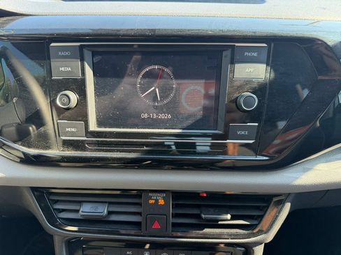 Used 2024 Volkswagen Taos S FWD image 18