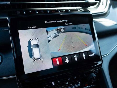 Used 2023 Jeep Grand Cherokee L Overland w/ Advanced Protech Group III image 22